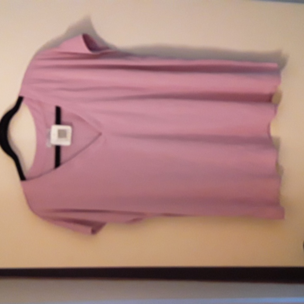 Short sleeve top